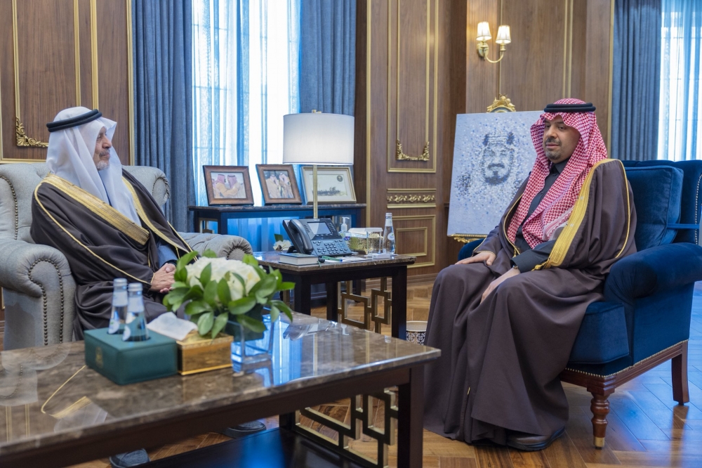 أمير منطقة الحدود الشمالية يستقبل رئيس مجلس إدارة جمعيتي