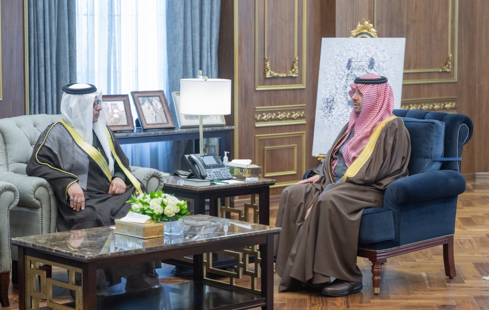 أمير منطقة الحدود الشمالية يُنوِّه بحصول مطار عرعر الدولي على جائزة أفضل مطار في تجربة المغادرة