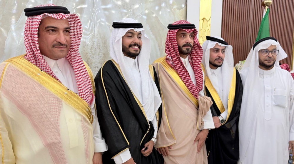 الدكتور عبدالمجيد الطوير السويلمي يحتفل بزفاف أبناءه (أسامة وسعود ) .. وعرعر اليوم تهنيء